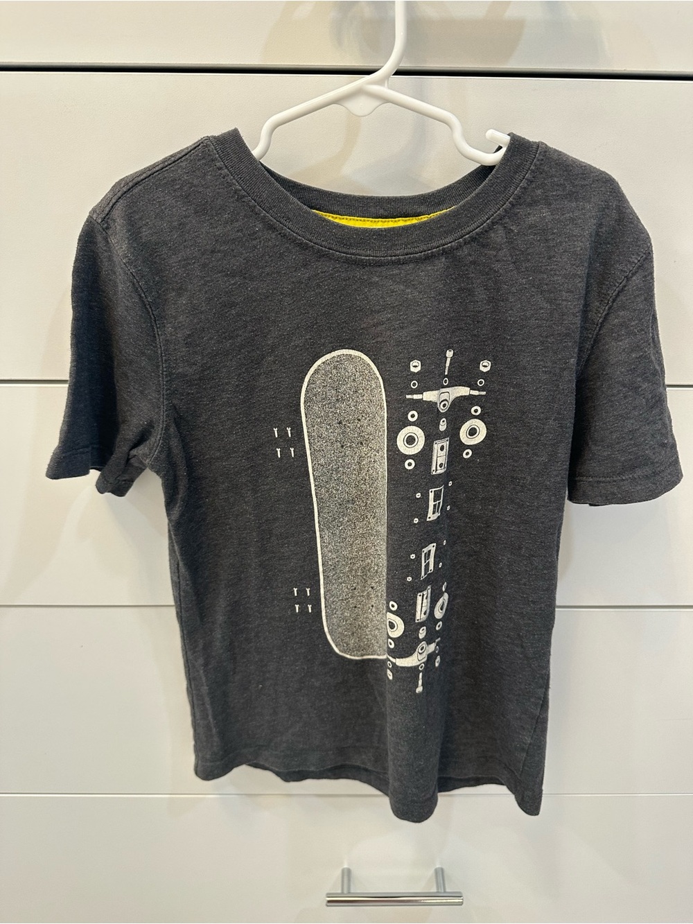 Gap Boys' Skateboard Graphic Tee Size S